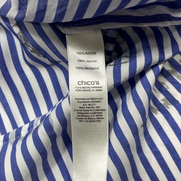 Chico’s High low button up blue white striped script writing top women’s size M - Picture 12 of 15